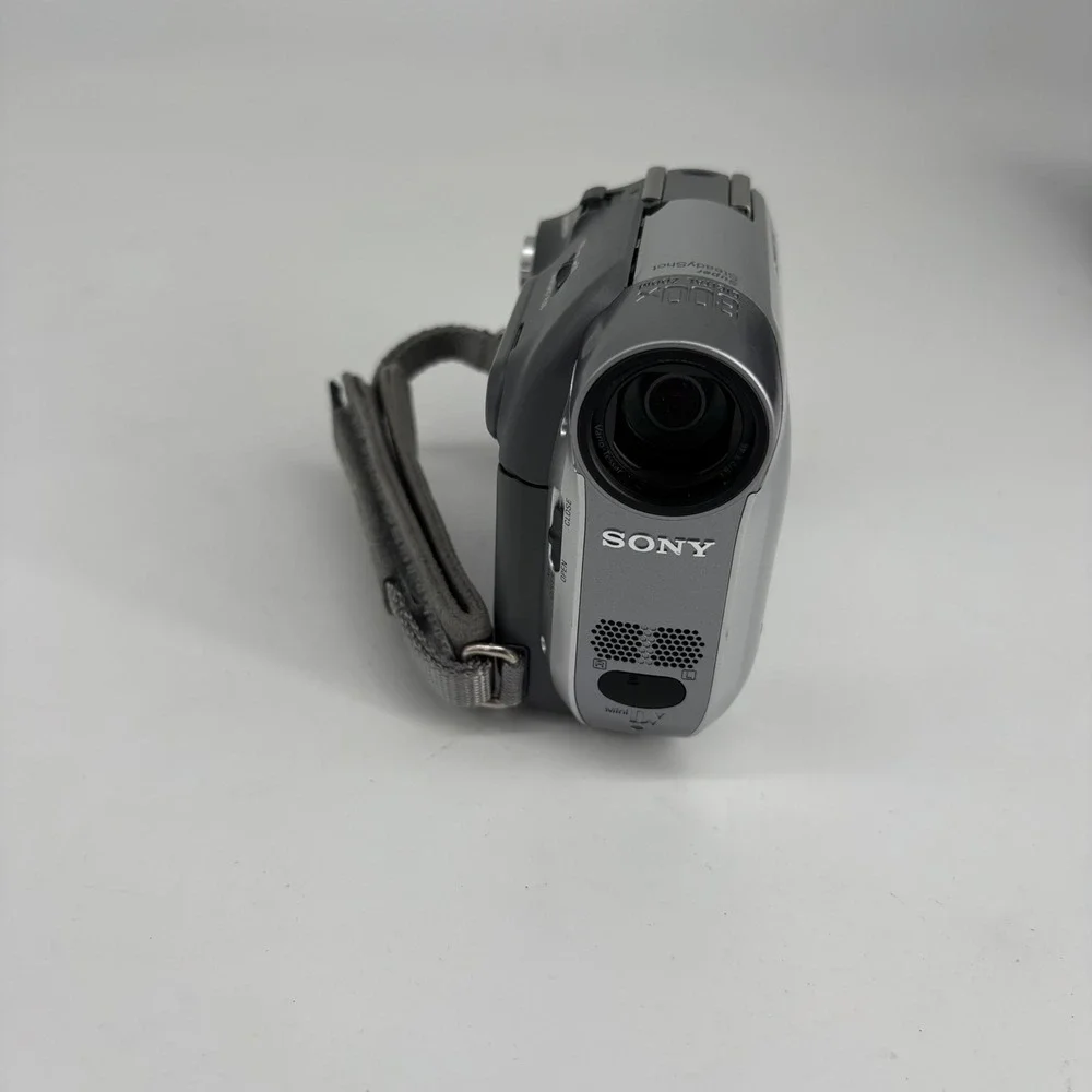 VTG Sony Handycam DCR-HC21 Camcorder Silver MiniDV 20x Optical Zoom Bundle Y2K